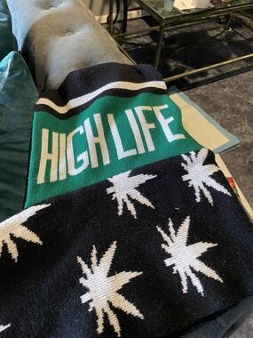 High Life Knit Hoodie With Scarf - Black & Green